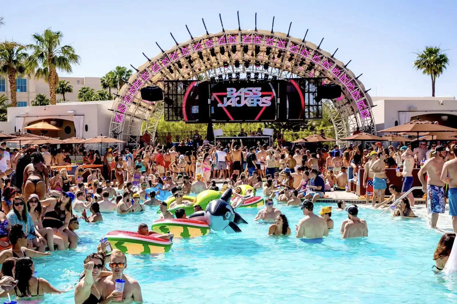 Nightlife tours in Las Vegas, Ibiza and across Europe